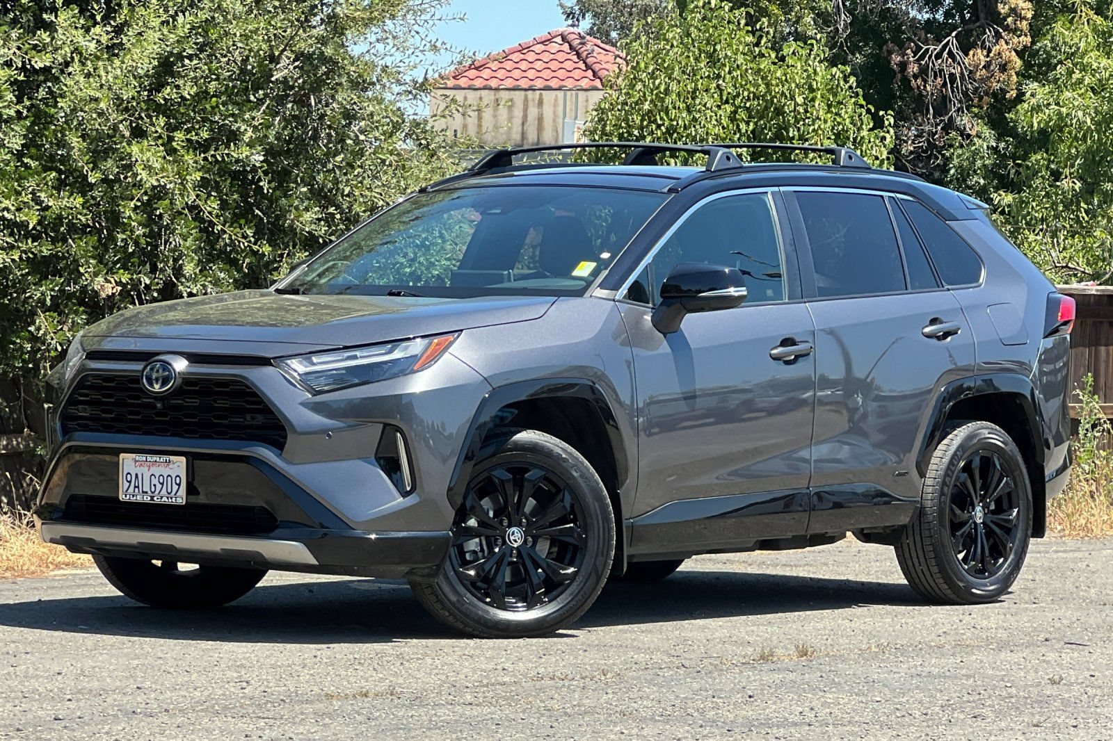 Used 2022 Toyota RAV4 XSE AWD/4WD image 8