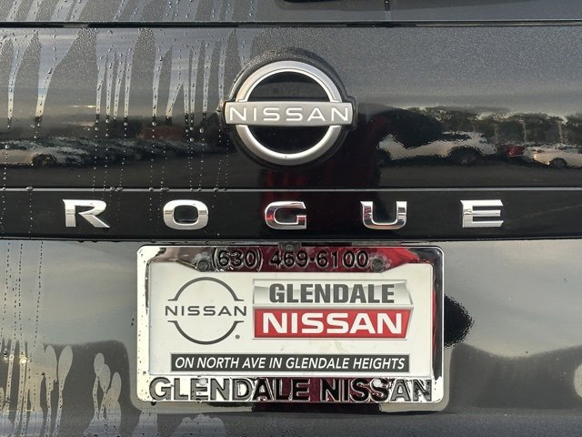 Used 2023 Nissan Rogue SV image 13