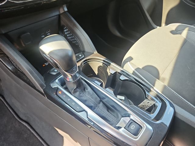 Used 2024 Chevrolet TrailBlazer LT w/ Convenience Package FWD image 24