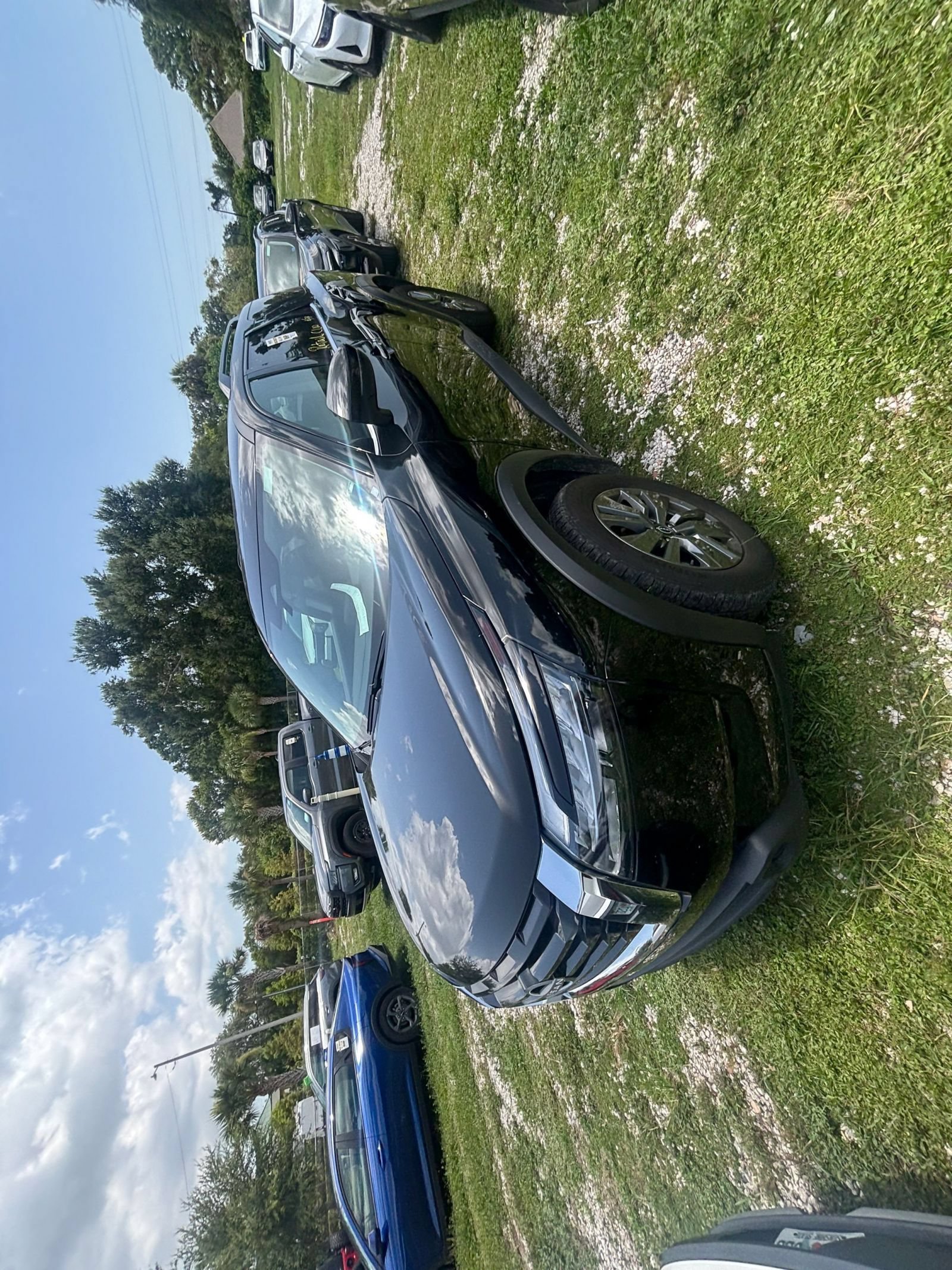 Used 2025 Nissan Pathfinder SV FWD image 16
