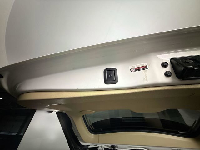 Used 2019 Toyota Highlander Limited image 13