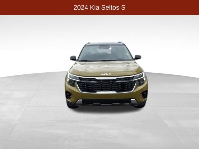 Used 2024 Kia Seltos S FWD image 2