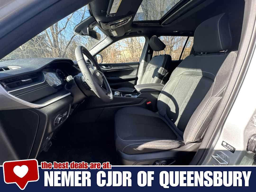 New 2026 Jeep Grand Cherokee Laredo X AWD/4WD image 11