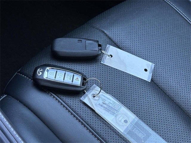 Used 2023 INFINITI QX60 Pure image 3