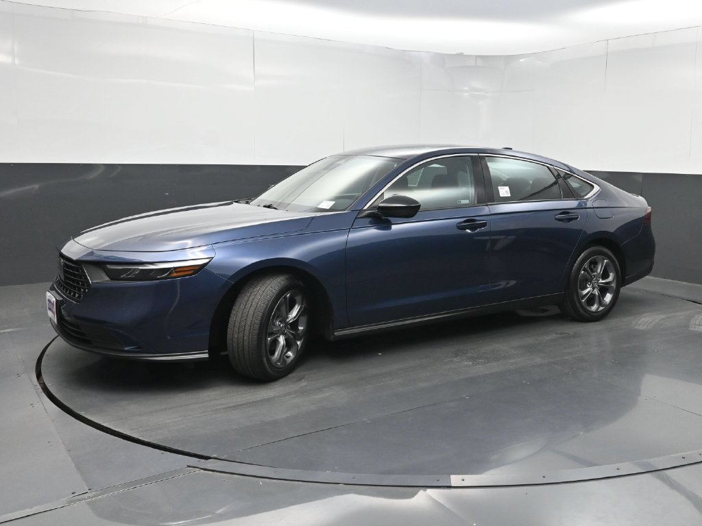 Used 2023 Honda Accord EX image 18