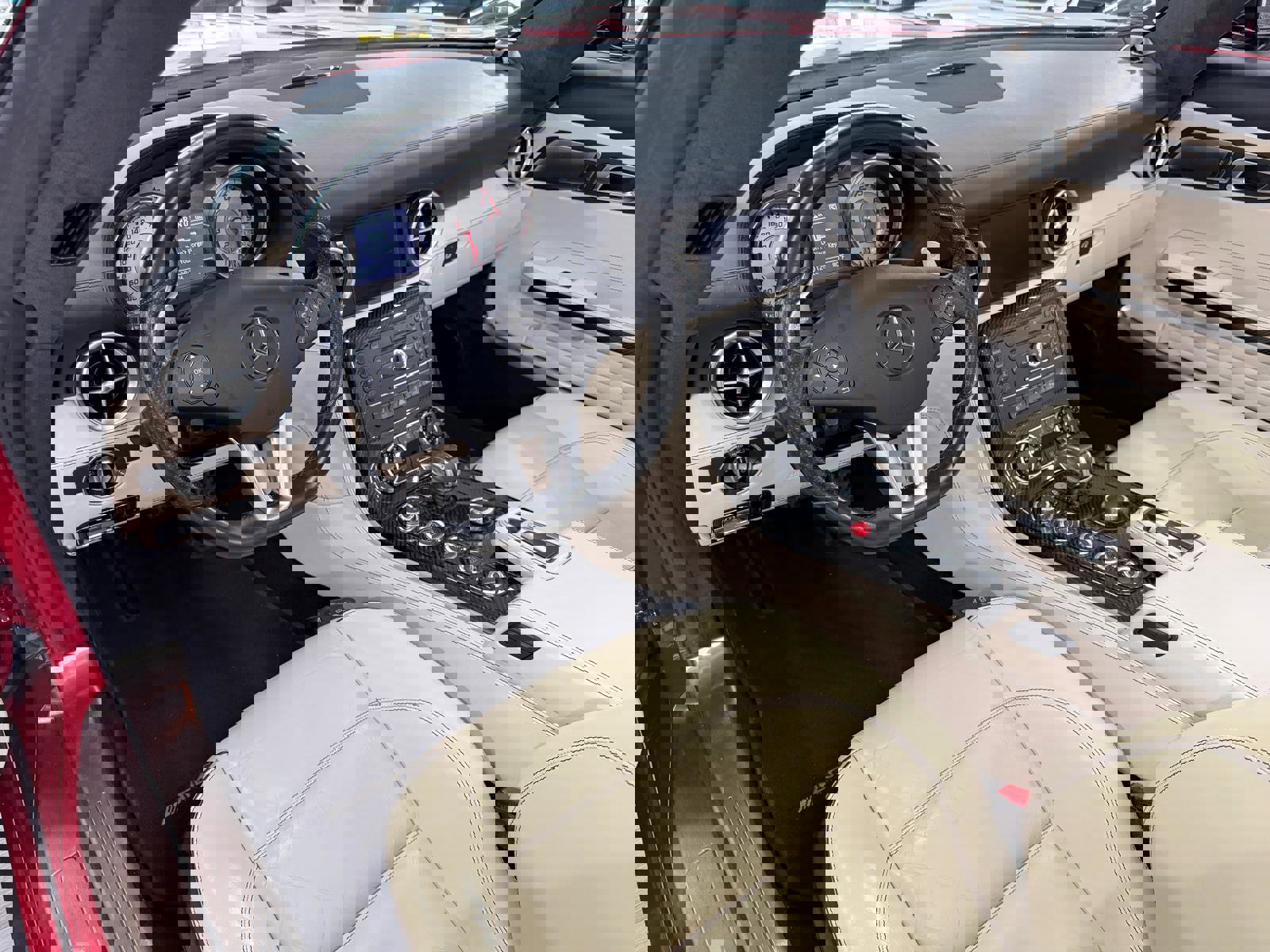 Used 2012 Mercedes-Benz SLS AMG Roadster image 40