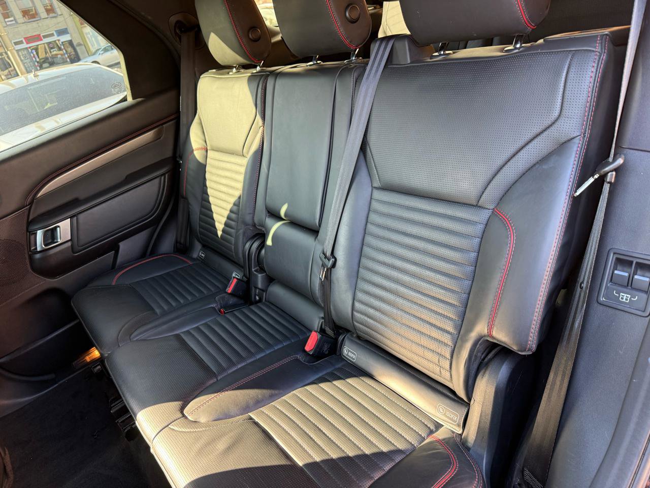 Used 2018 Land Rover Discovery HSE Luxury image 7