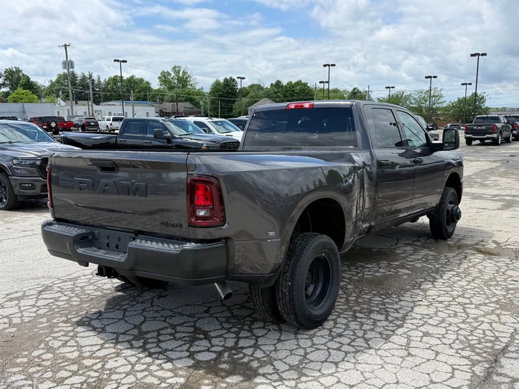 New 2026 RAM 3500 Tradesman AWD/4WD image 6