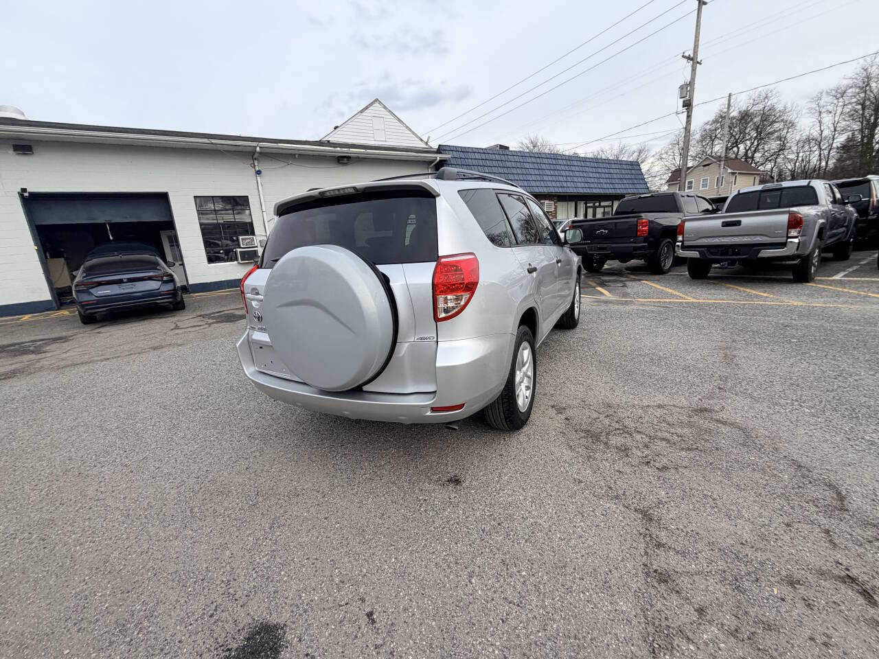 Used 2008 Toyota RAV4 Base 4x4 4dr SUV image 12