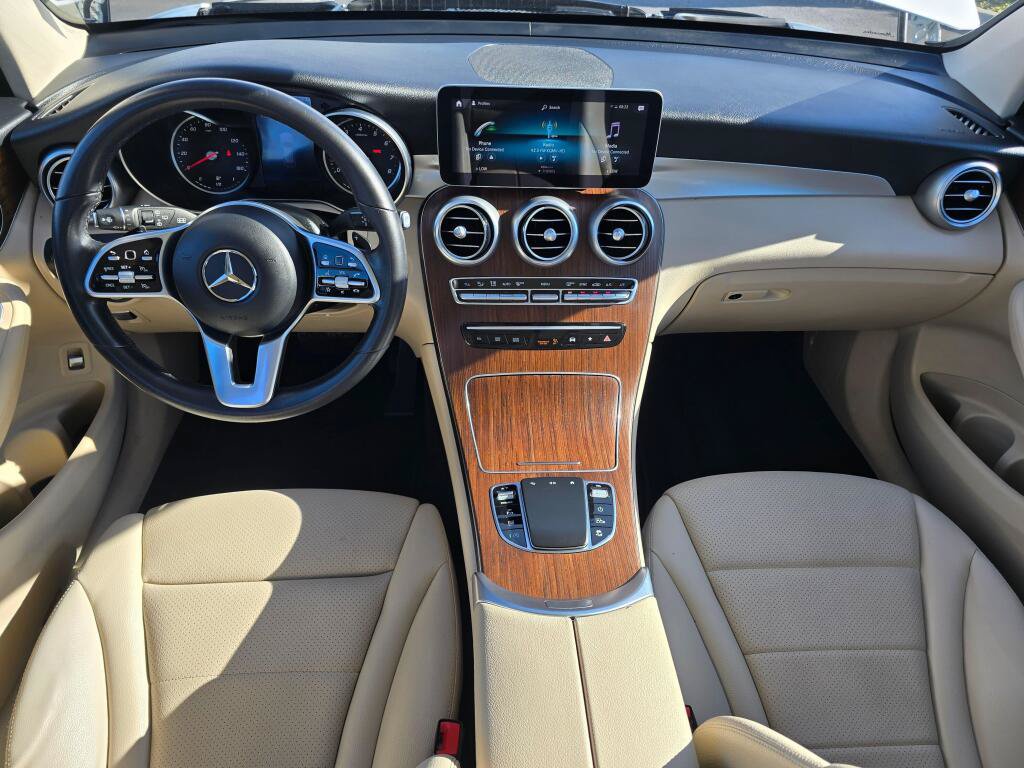 Used 2022 Mercedes-Benz GLC 300 4MATIC image 17