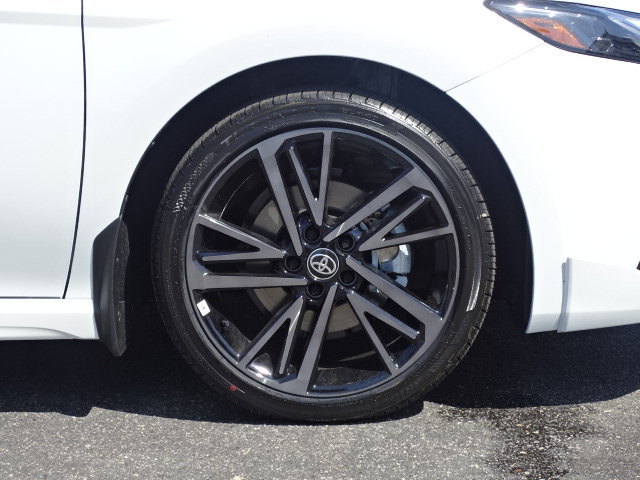 New 2026 Toyota Camry XSE FWD image 4