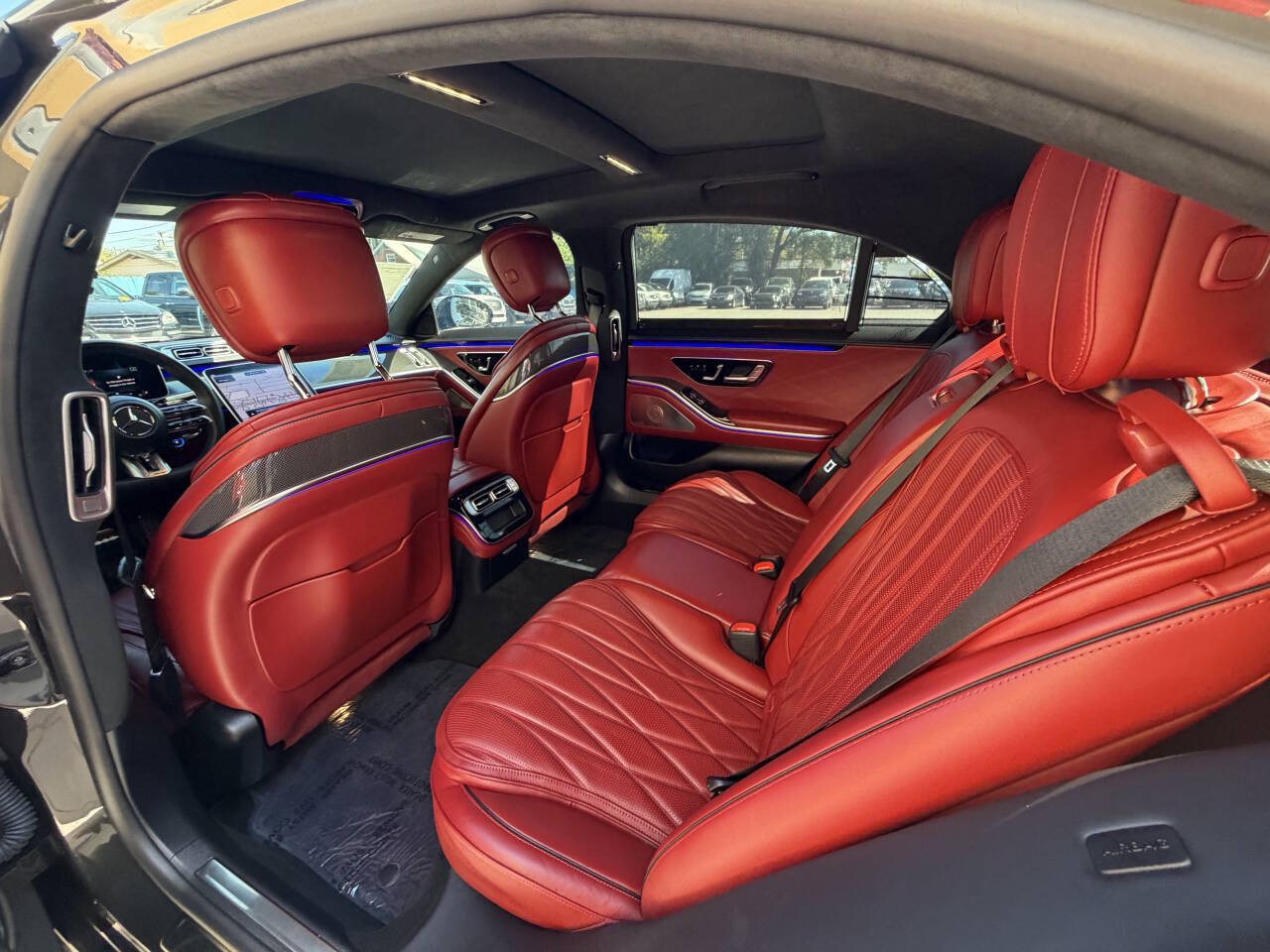 Used 2025 Mercedes-Benz S 63 AMG S image 32