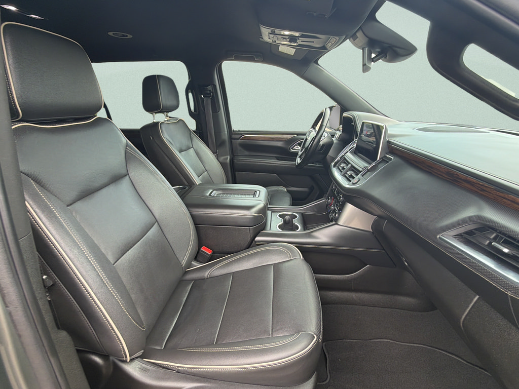 Used 2023 Chevrolet Suburban Premier RWD image 10