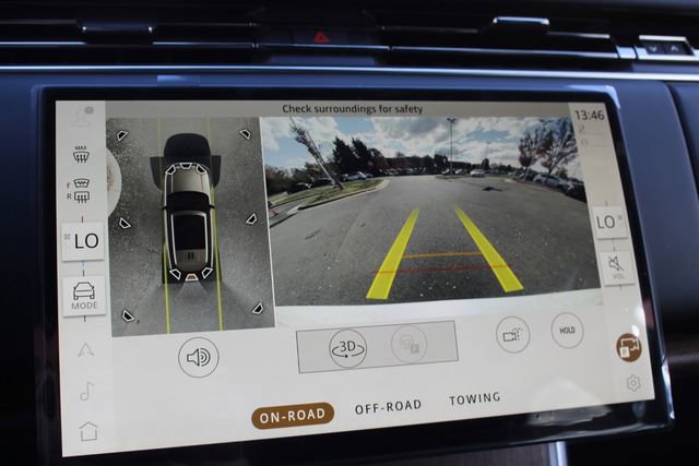 Used 2025 Land Rover Range Rover SE image 16