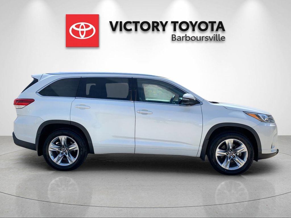 Used 2018 Toyota Highlander Limited image 6