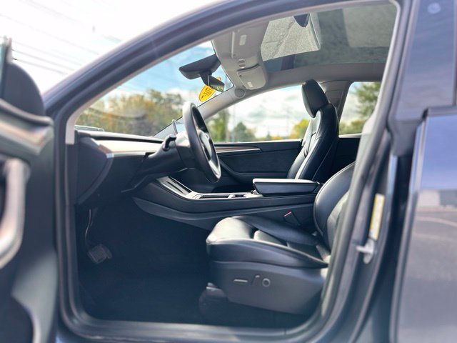 Used 2023 Tesla Model Y Long Range AWD/4WD image 10