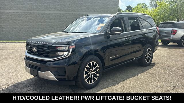 Used 2025 Ford Expedition Platinum AWD/4WD image 3