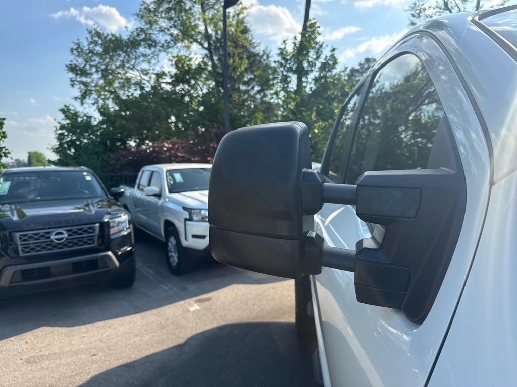 Used 2018 Nissan Titan SV AWD/4WD image 41