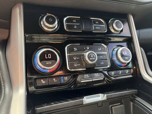 Used 2022 GMC Yukon XL Denali image 28