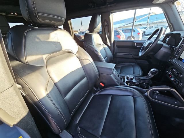 Used 2025 Ford Bronco Badlands image 28