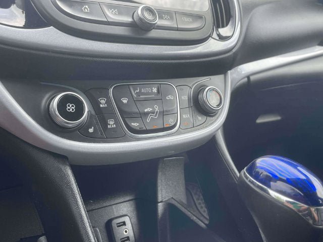 Used 2018 Chevrolet Volt LT w/ LT Driver Confidence Package FWD image 32