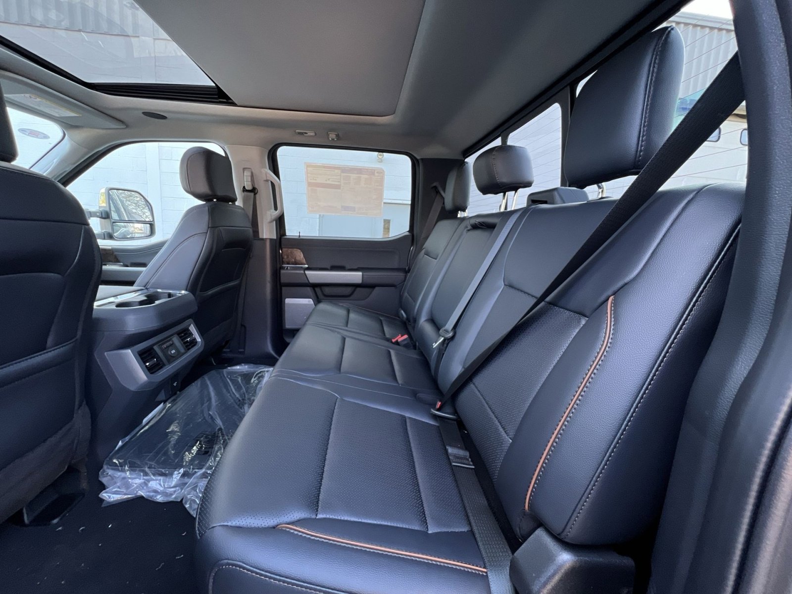 New 2026 Ford F250 Lariat w/ Lariat Ultimate Package image 25