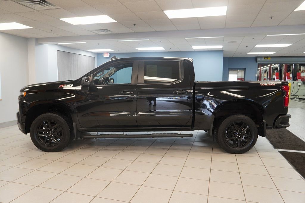 Used 2022 Chevrolet Silverado 1500 LT Trail Boss w/ Convenience Package II image 2