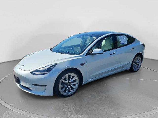 Used 2022 Tesla Model 3 Long Range AWD/4WD image 7