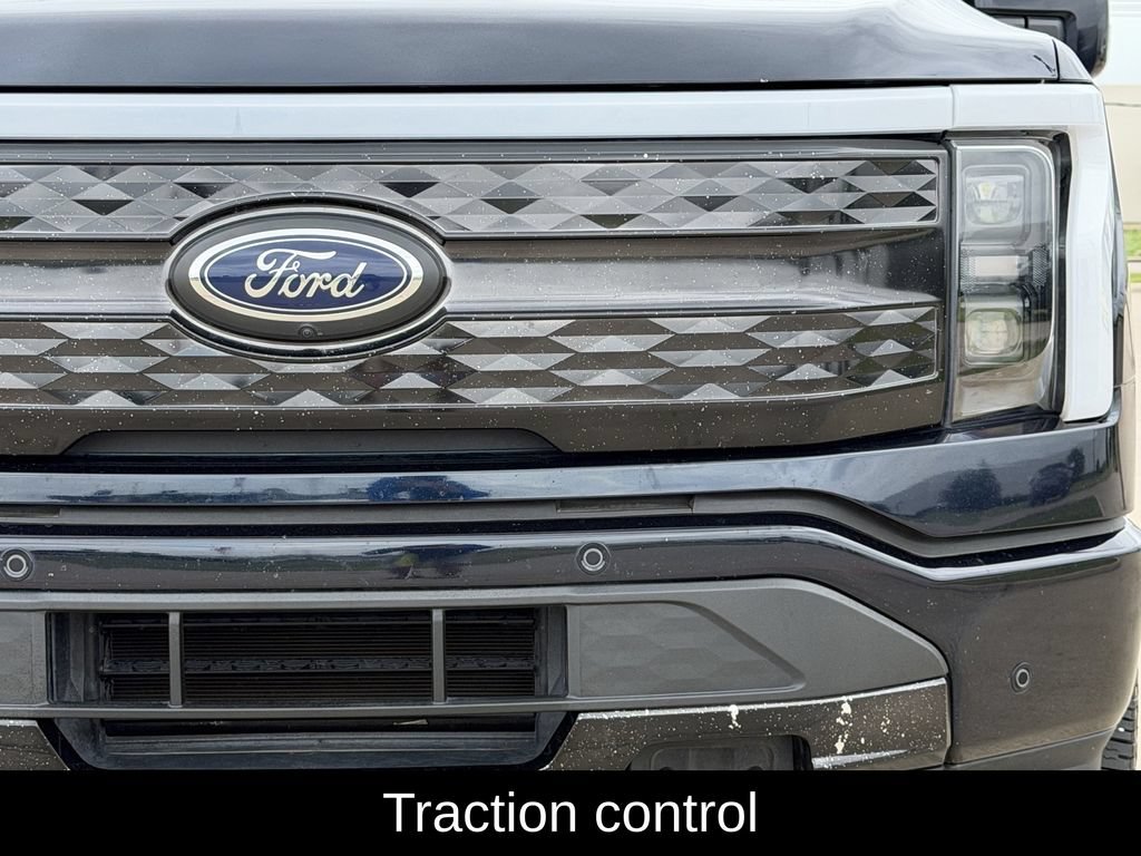 Used 2023 Ford F150 Lightning Platinum AWD/4WD image 4