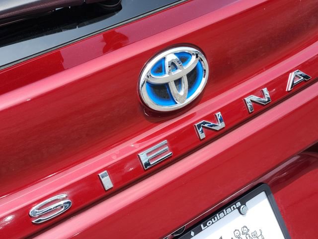 Certified 2024 Toyota Sienna Platinum FWD image 6