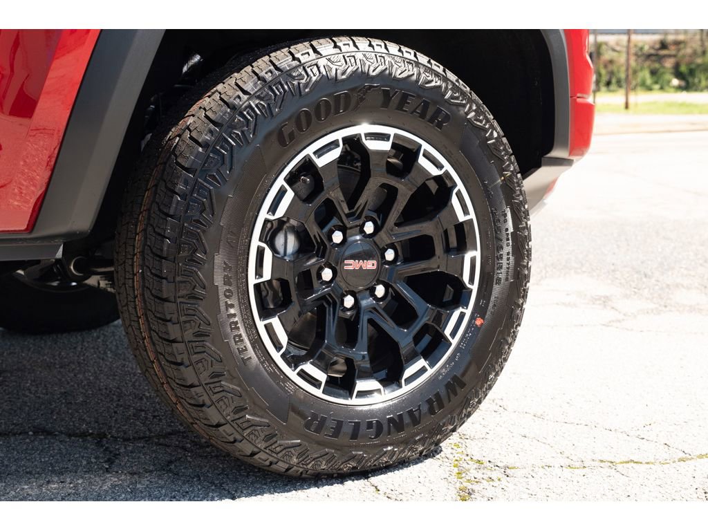 New 2026 GMC Canyon AT4 w/ Technology Plus Package image 9