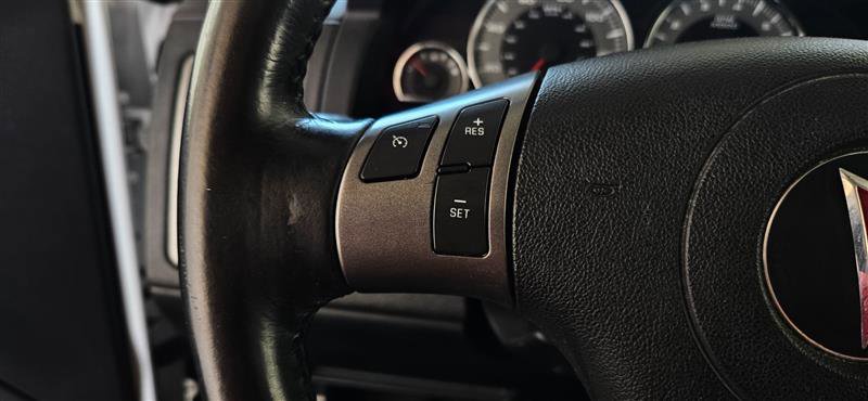 Used 2006 Pontiac Torrent w/ Preferred Package image 12