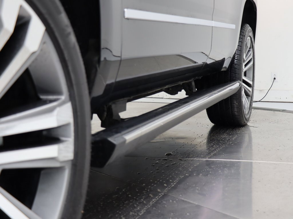 Used 2019 GMC Yukon Denali w/ Denali Ultimate Package image 14