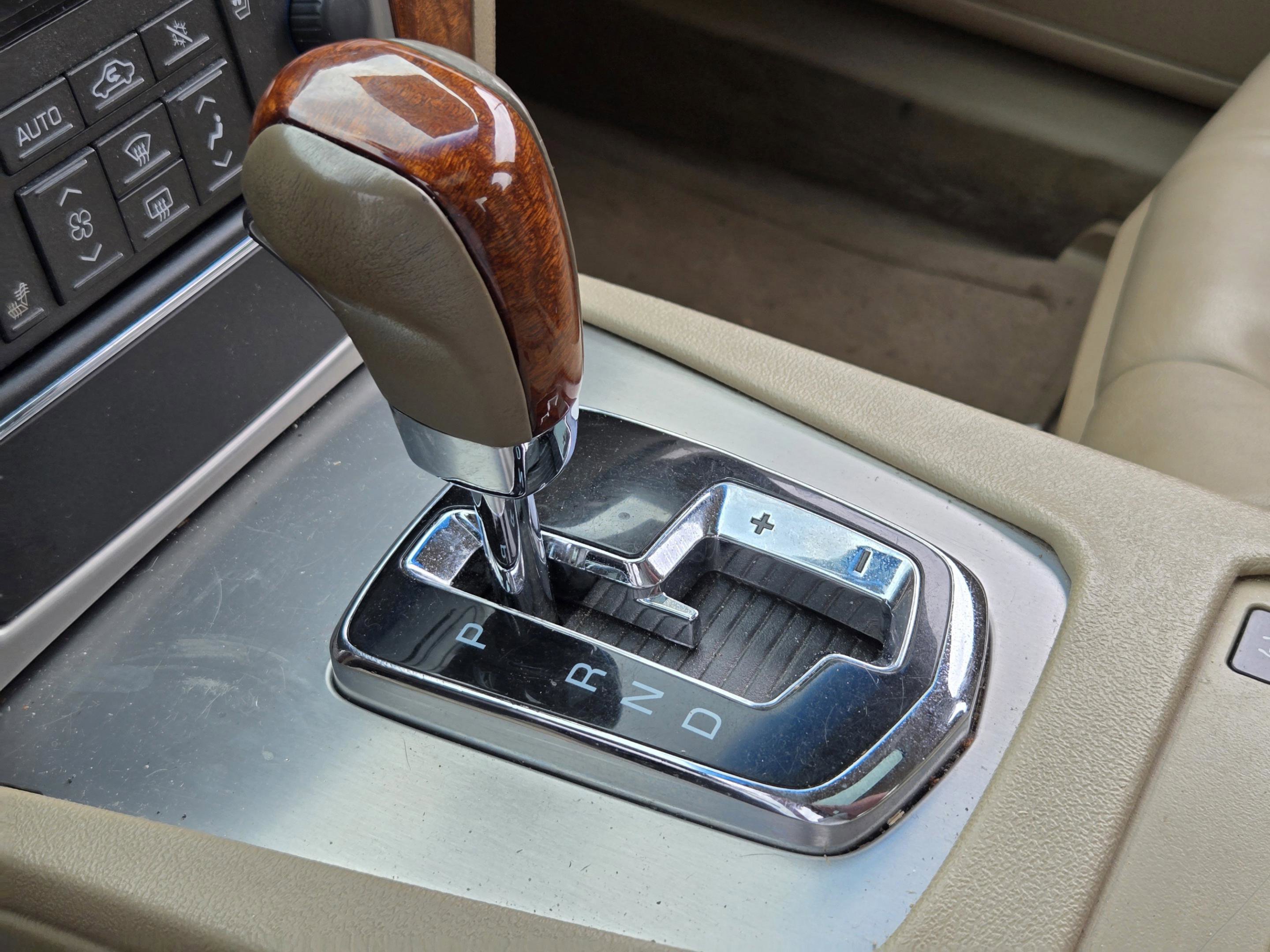 Used 2010 Cadillac STS RWD image 9