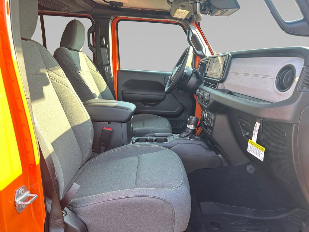 New 2025 Jeep Gladiator Sport image 18