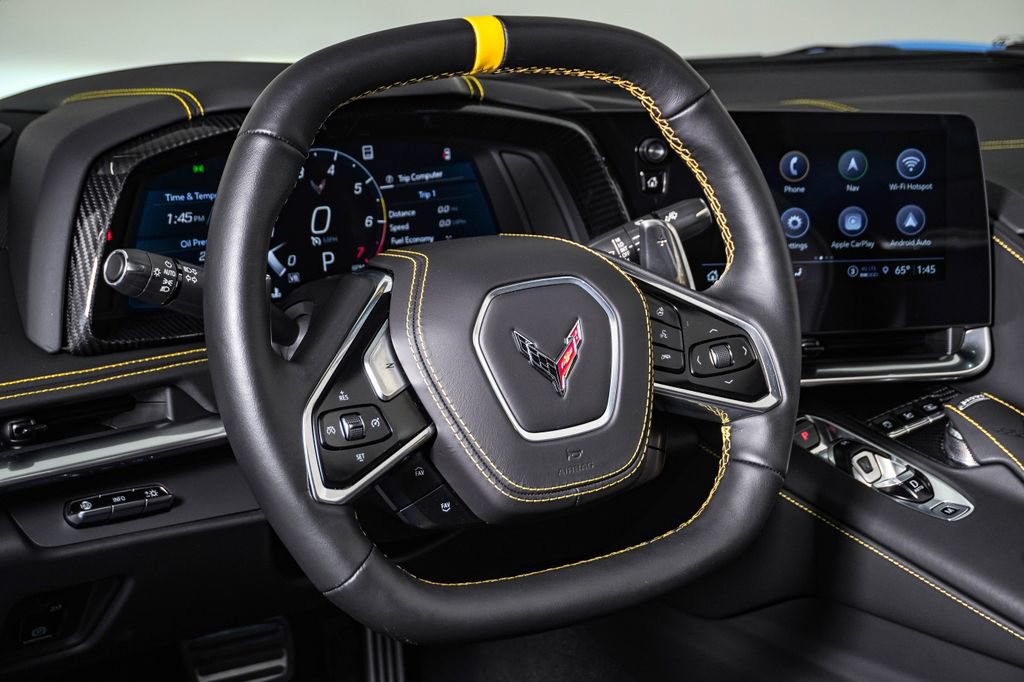 Used 2021 Chevrolet Corvette Stingray Premium Cpe w/ Z51 Performance Package RWD image 22