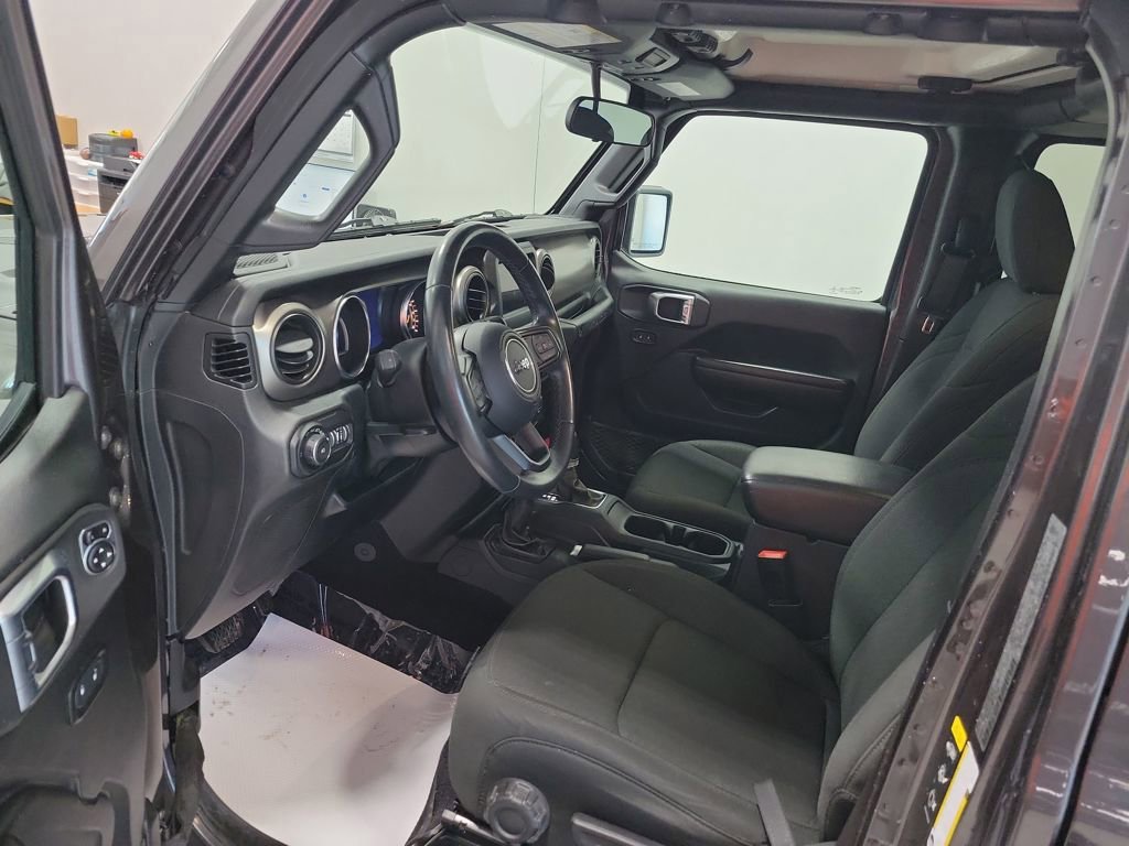 Used 2021 Jeep Wrangler Unlimited Sport AWD/4WD image 30