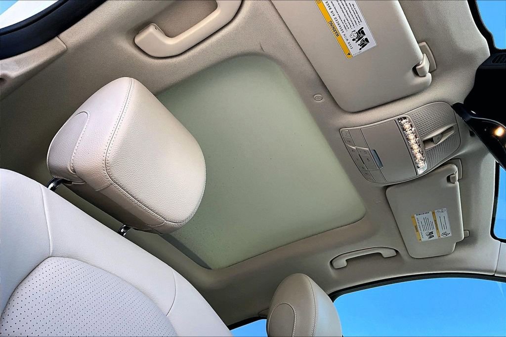 Used 2022 Mercedes-Benz GLC 300 4MATIC image 14