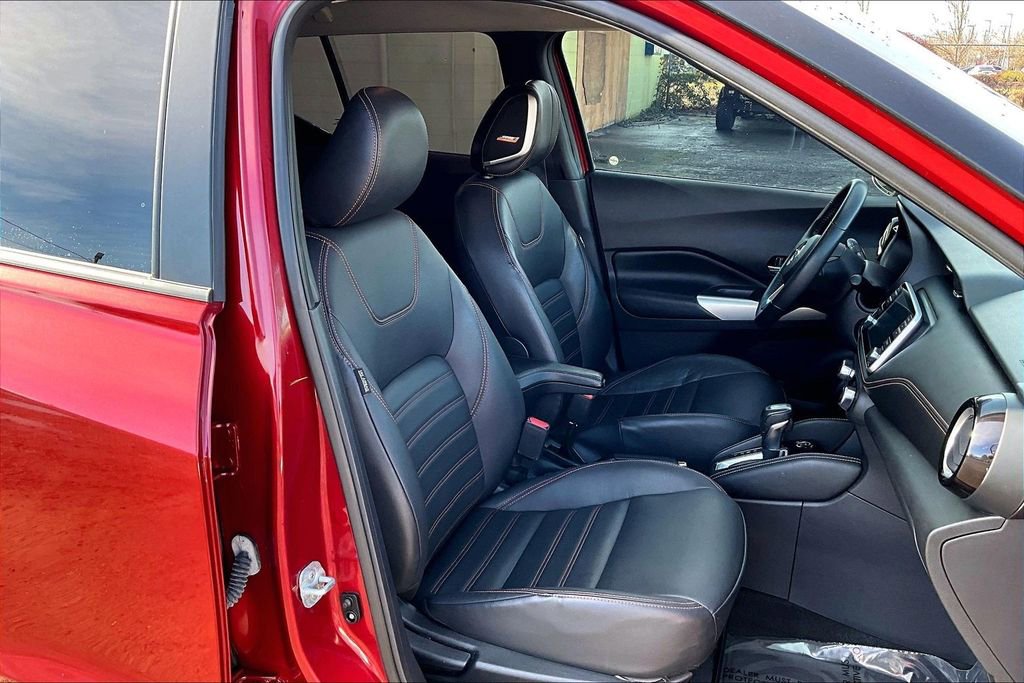 Used 2020 Nissan Kicks SR w/ SR Premium Package image 10