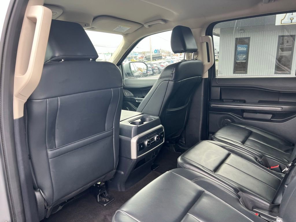 Used 2023 Ford Expedition Max XLT image 15