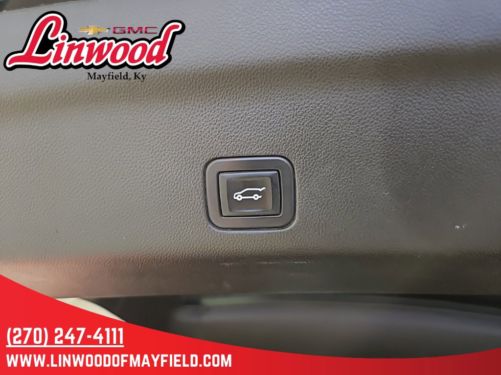 Used 2022 Chevrolet Tahoe LT w/ Luxury Package image 16