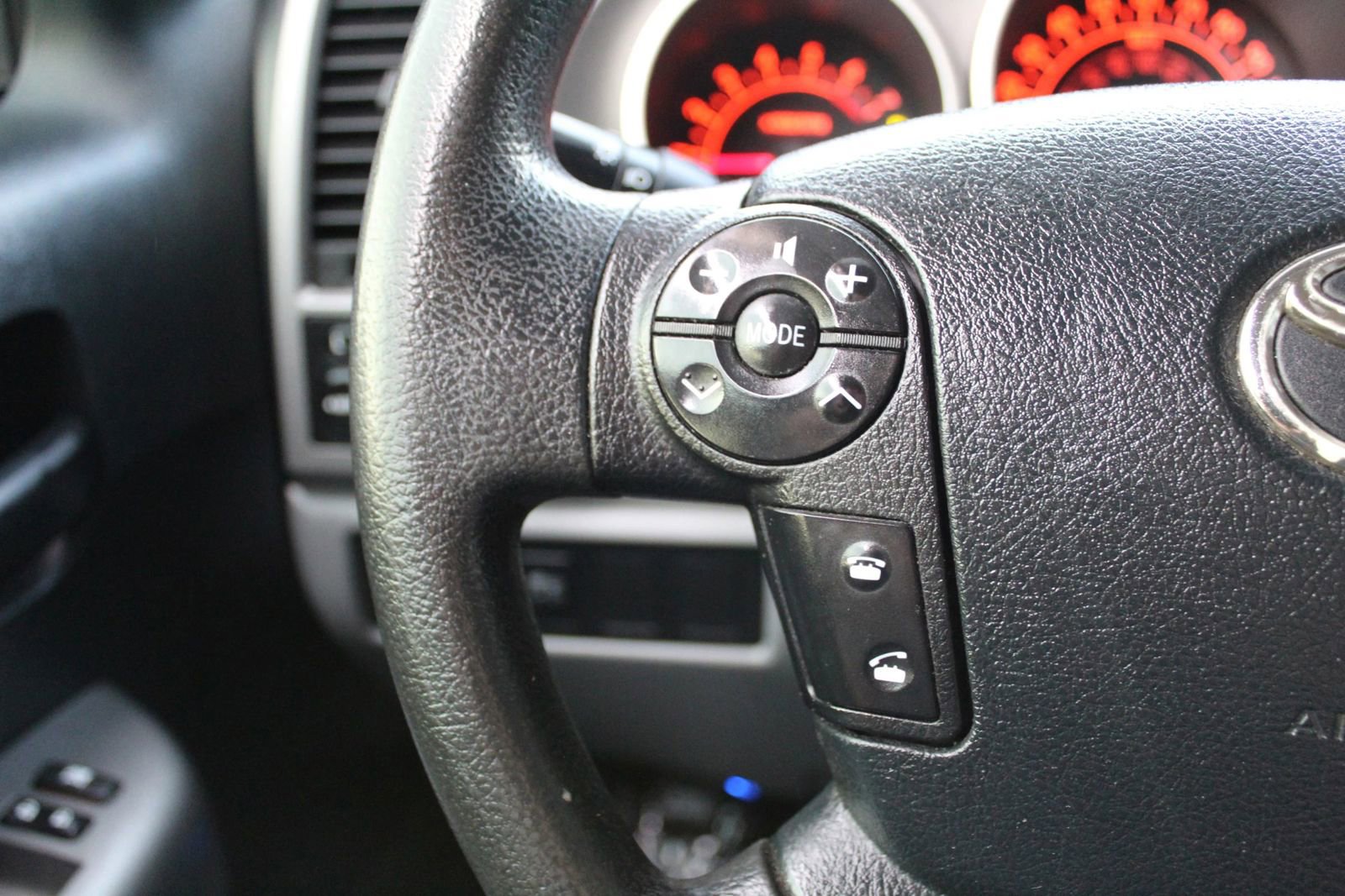 Used 2012 Toyota Tundra 2WD CrewMax w/ Tow Pkg image 16