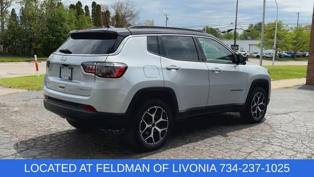 Used 2025 Jeep Compass Limited AWD/4WD image 8
