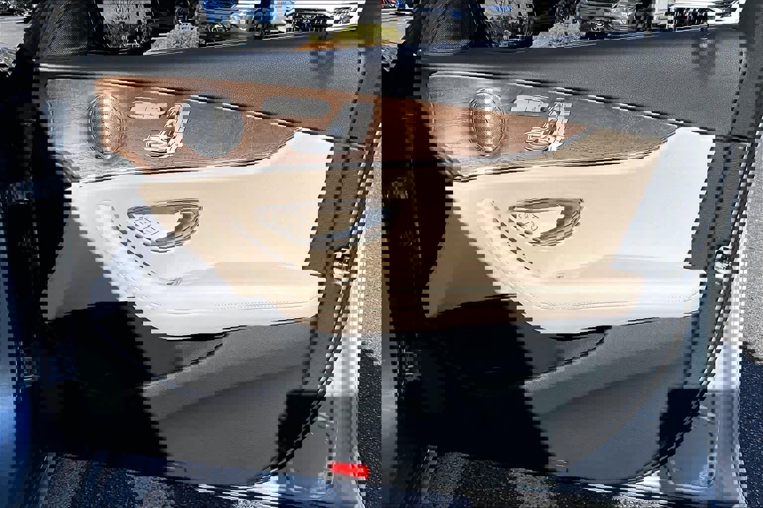 Used 2022 Mercedes-Benz E 350 4MATIC Sedan w/ Driver Assistance Package image 23