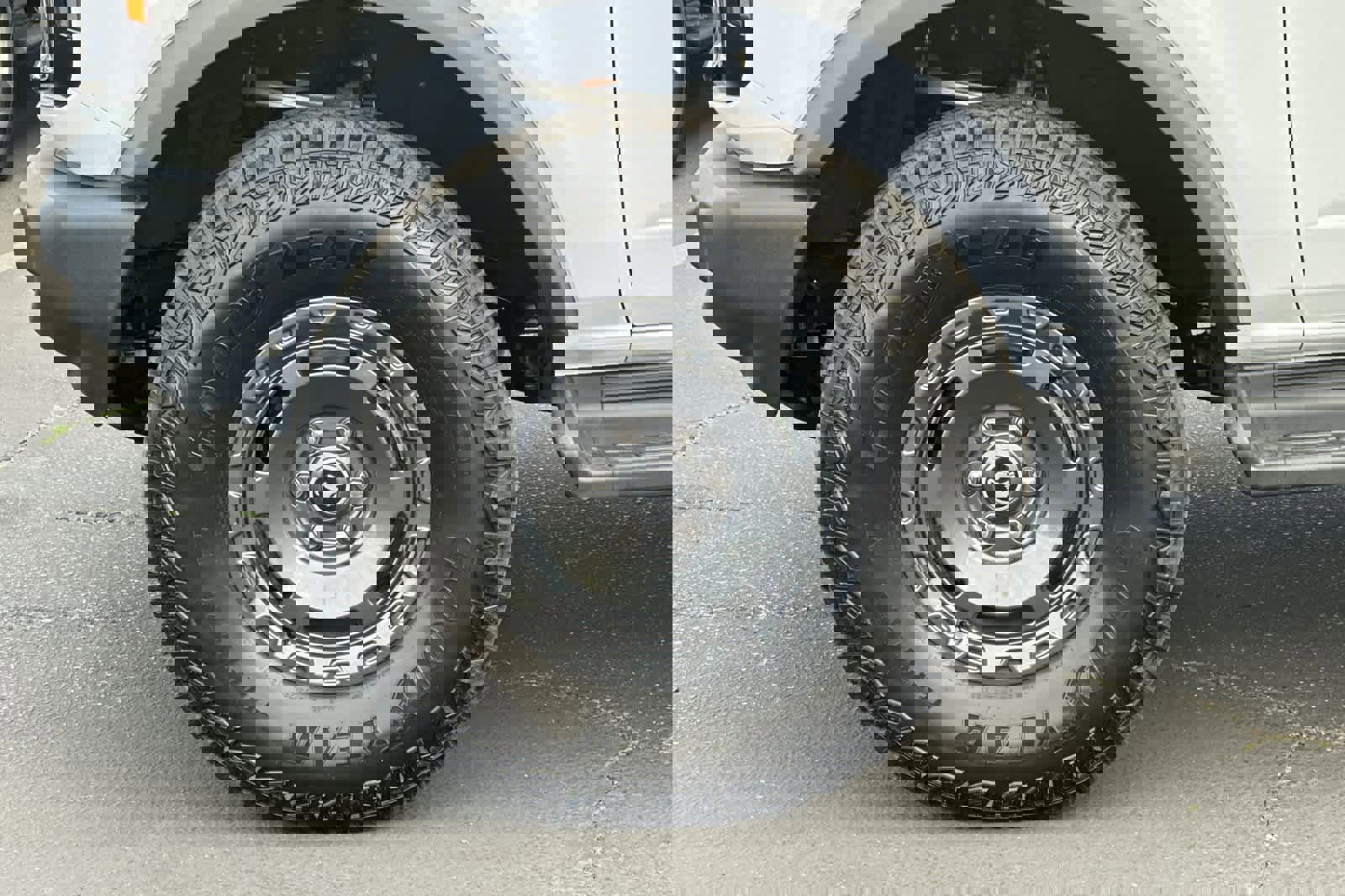 New 2025 Ford Bronco Outer Banks w/ Sasquatch Package image 27