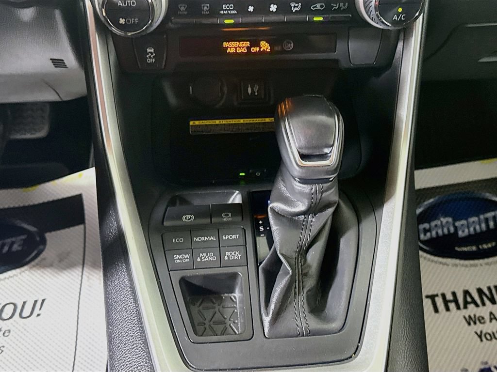Certified 2019 Toyota RAV4 XLE Premium w/ Advanced Technology Package AWD/4WD image 17