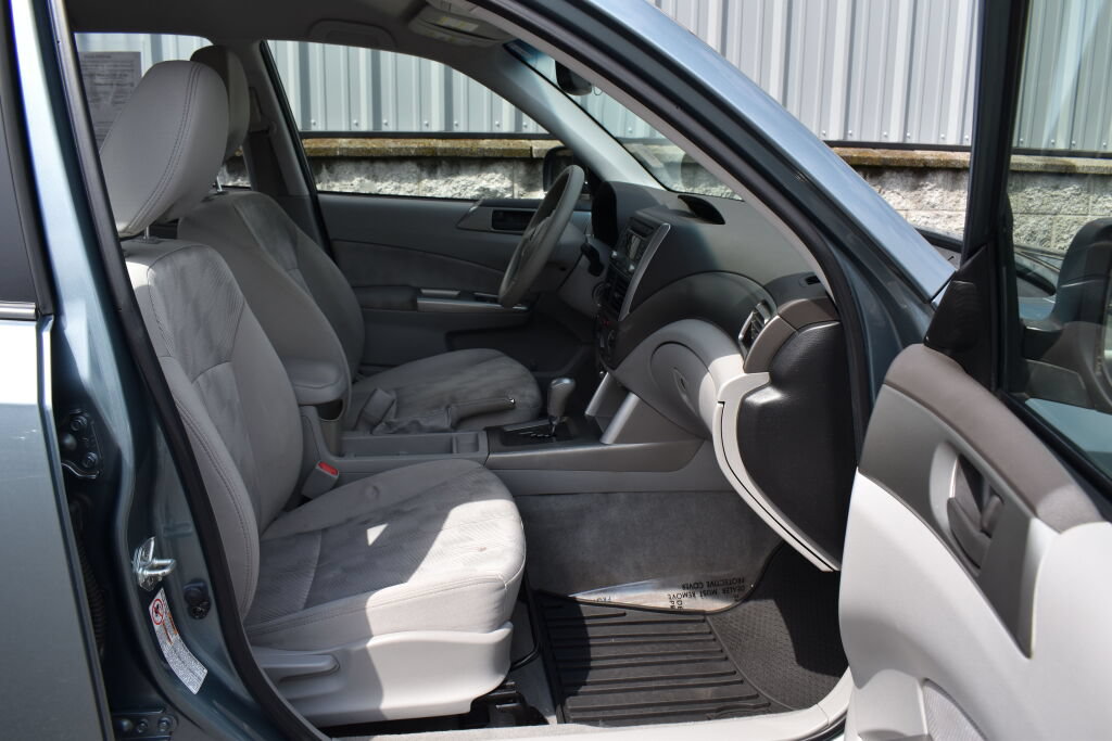 Used 2010 Subaru Forester 2.5X AWD/4WD image 25