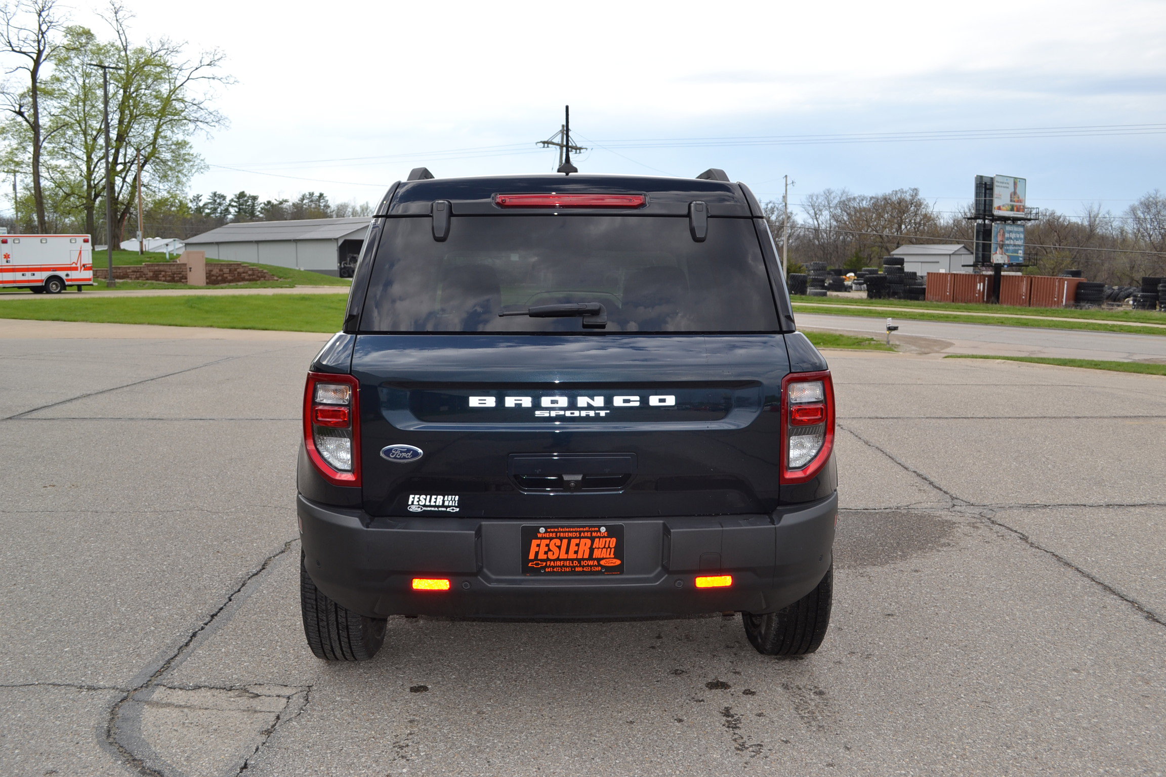 Certified 2021 Ford Bronco Sport Outer Banks w/ Outer Banks Package (96D) image 4