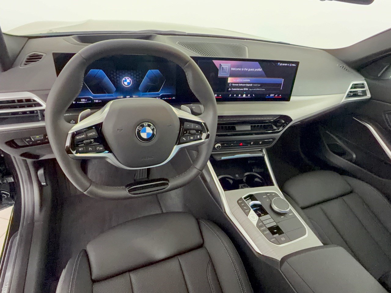 Certified 2026 BMW 330i xDrive Sedan AWD/4WD image 4