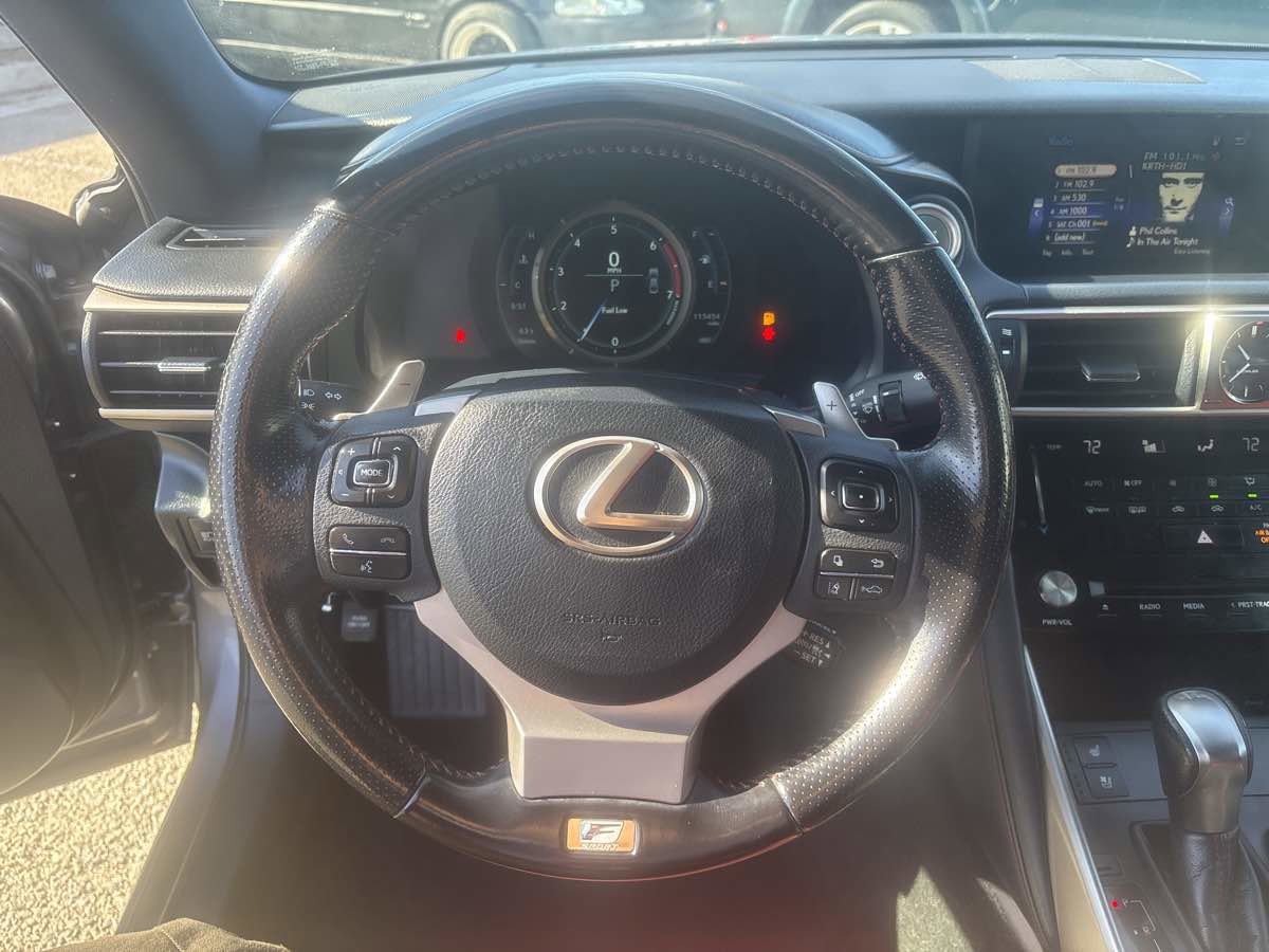 Used 2018 Lexus IS 300 image 11
